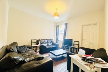 6 bed house, Elmsthorpe Avenue, Lenton, Nottingham, NG72BU - Image 3